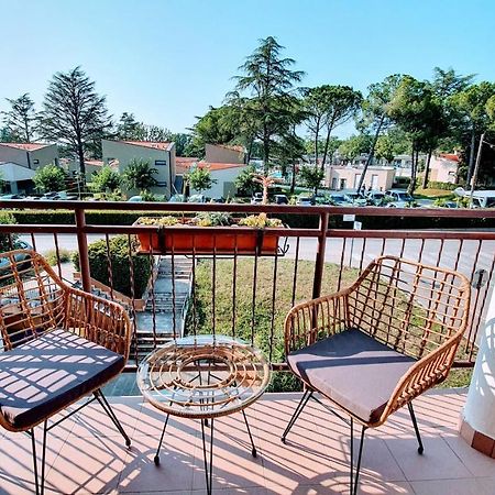 Luxury Apartment - Few Minutes From The Sea بوريتش المظهر الخارجي الصورة