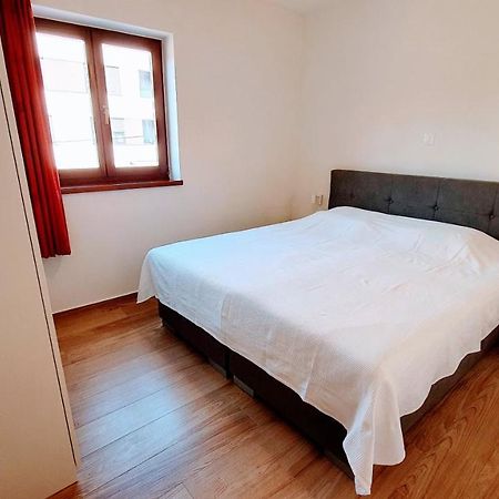 Luxury Apartment - Few Minutes From The Sea بوريتش المظهر الخارجي الصورة