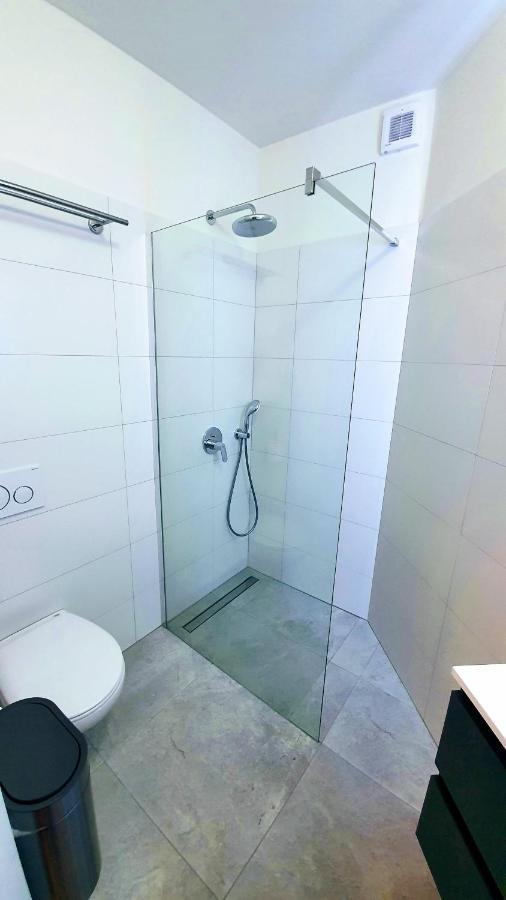 Luxury Apartment - Few Minutes From The Sea بوريتش المظهر الخارجي الصورة